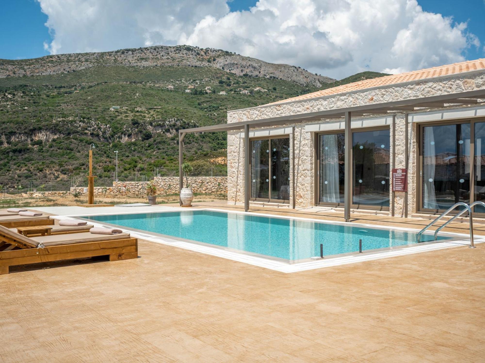 Pantheon Luxury Villas Skala  Extérieur photo